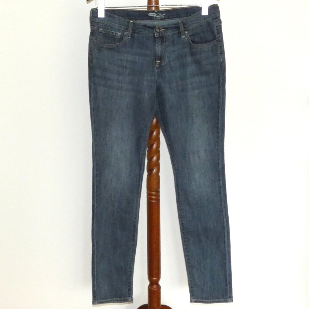 Old Navy "The Flirt" straight leg stretch denim jeans